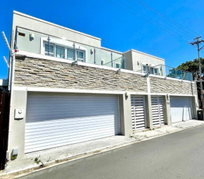 4-Bedroom Luxury Townhouse in Claremont